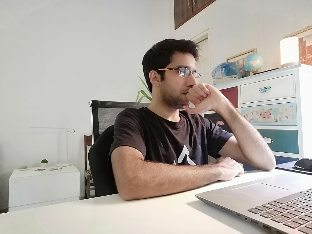 Moaz Irfan Pretending Working